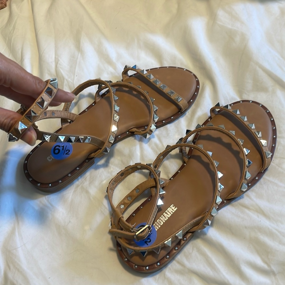 Gladiator flat sandals NWT